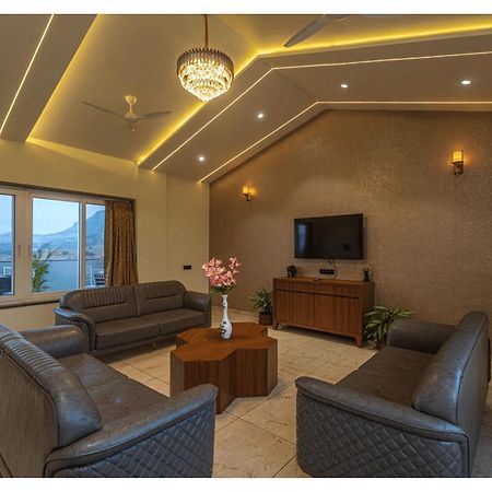 Mountain Glory 8Bhk By Tensorstays, Pool & Theater Igatpuri Kültér fotó