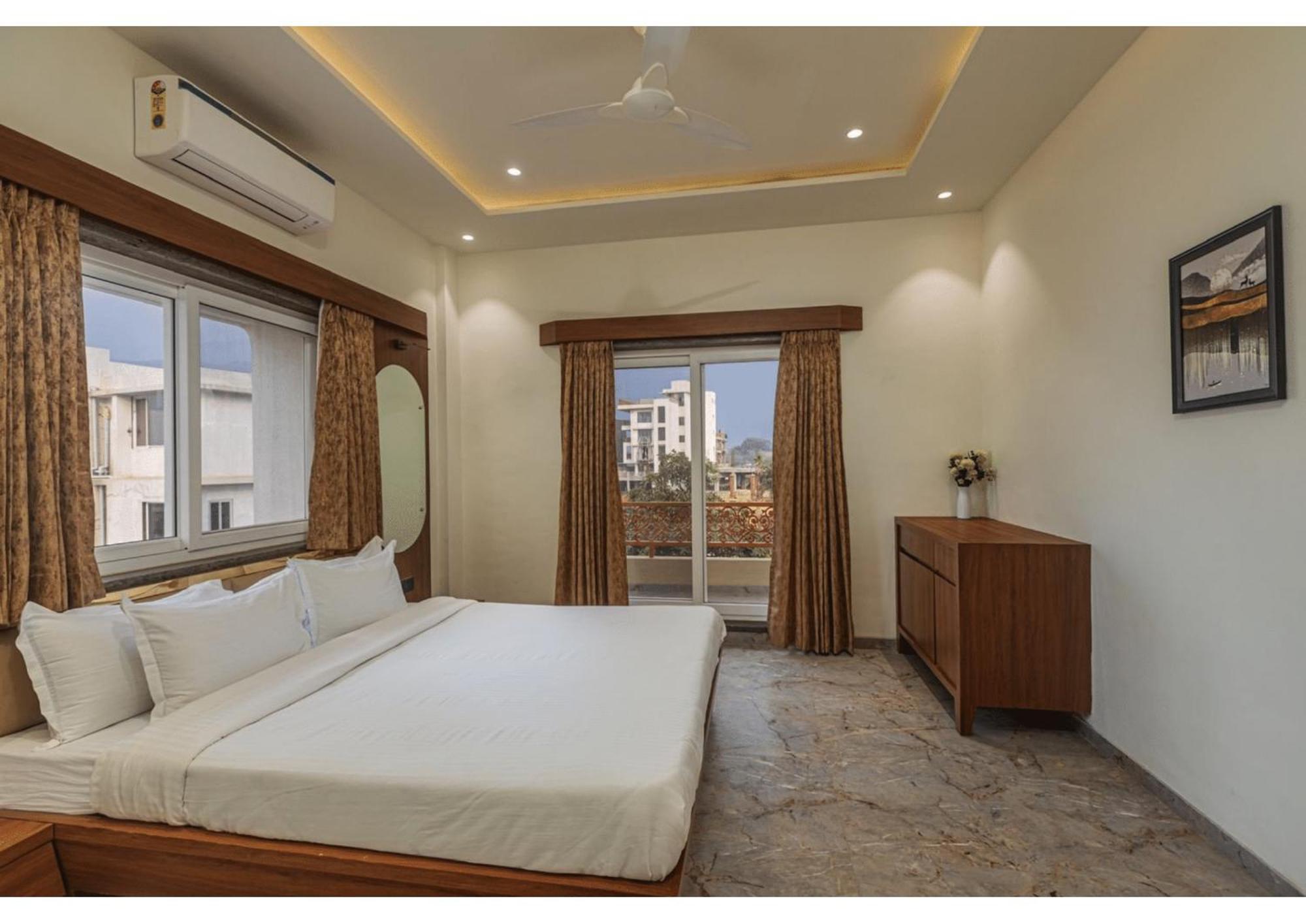 Mountain Glory 8Bhk By Tensorstays, Pool & Theater Igatpuri Kültér fotó